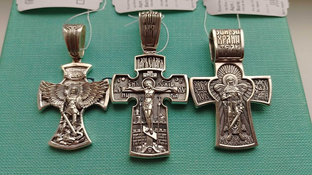 Серебряный крестик с чернением с эмалью крест нательный, родированный