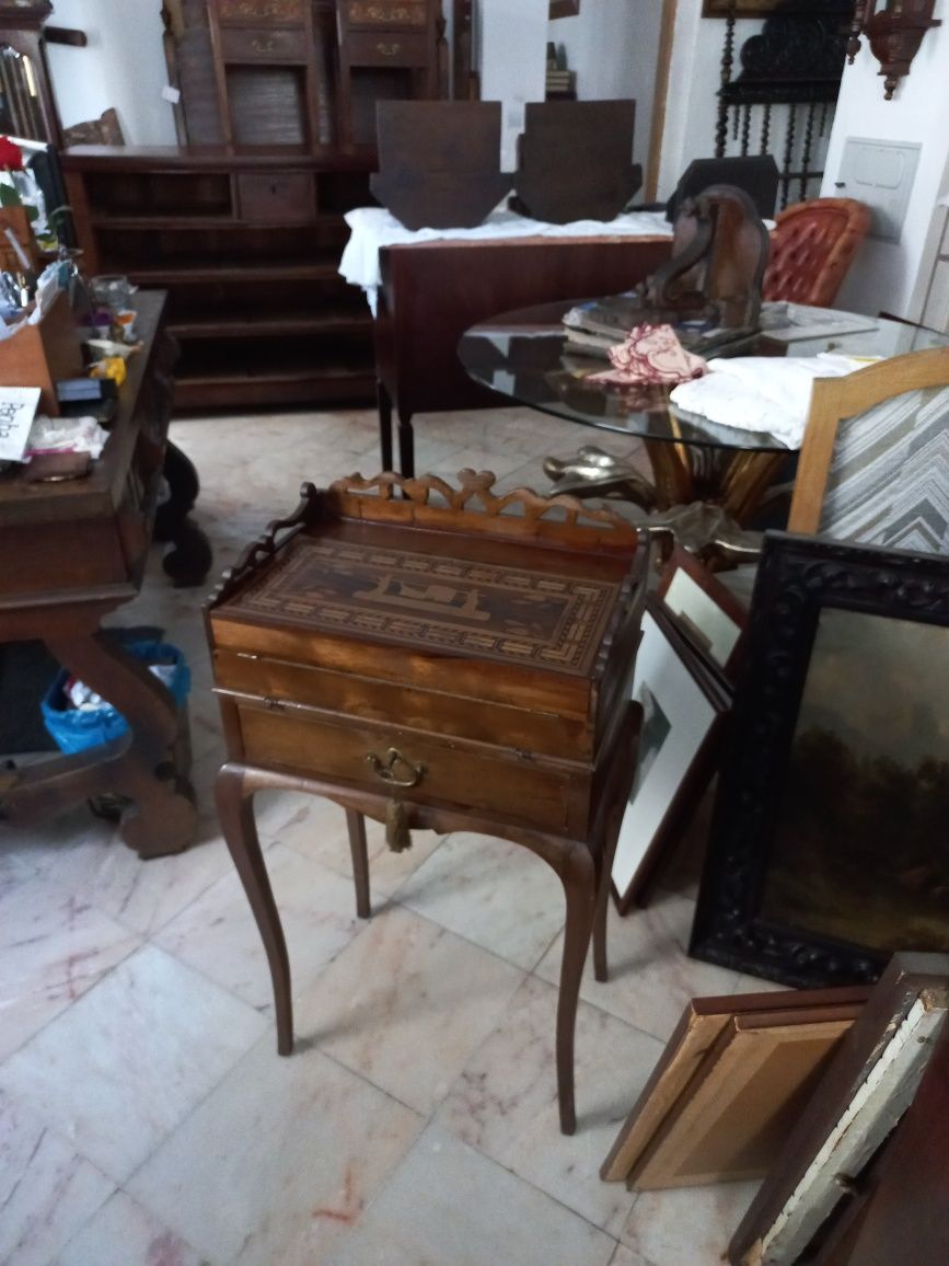Mesa de apoio escritório
