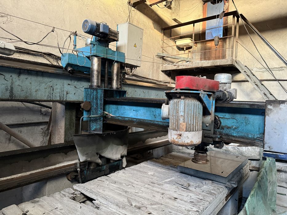 Полірувальний станок автоматичний