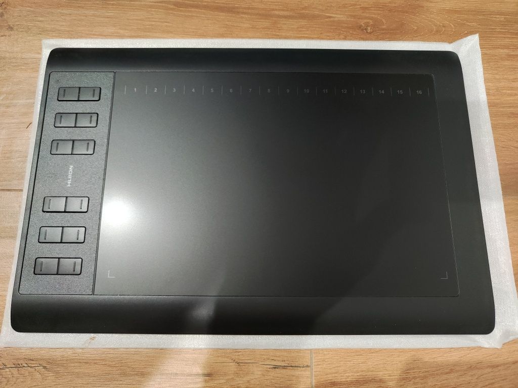 Tablet graficzny Huion 1060 Pro Plus