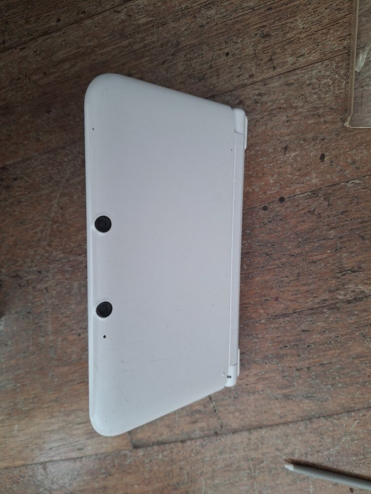 Nintendo 3ds xl branca estimada
