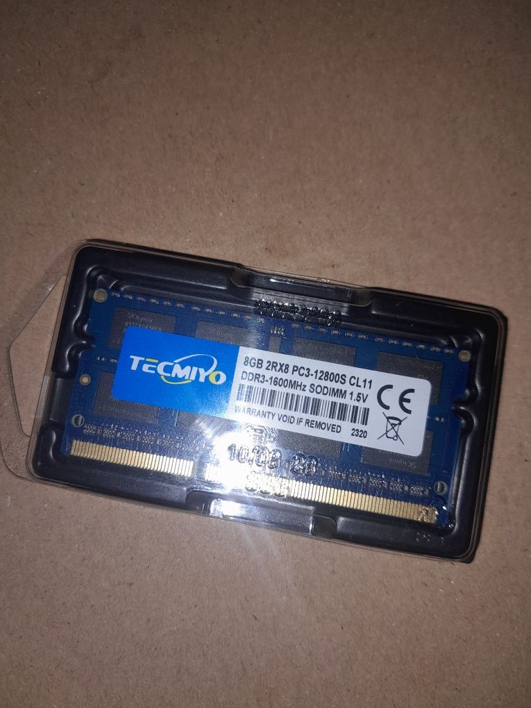 Оперативная память DDR 3 8gb.