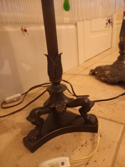 Secesyjna lampa gabinetowa z brązu