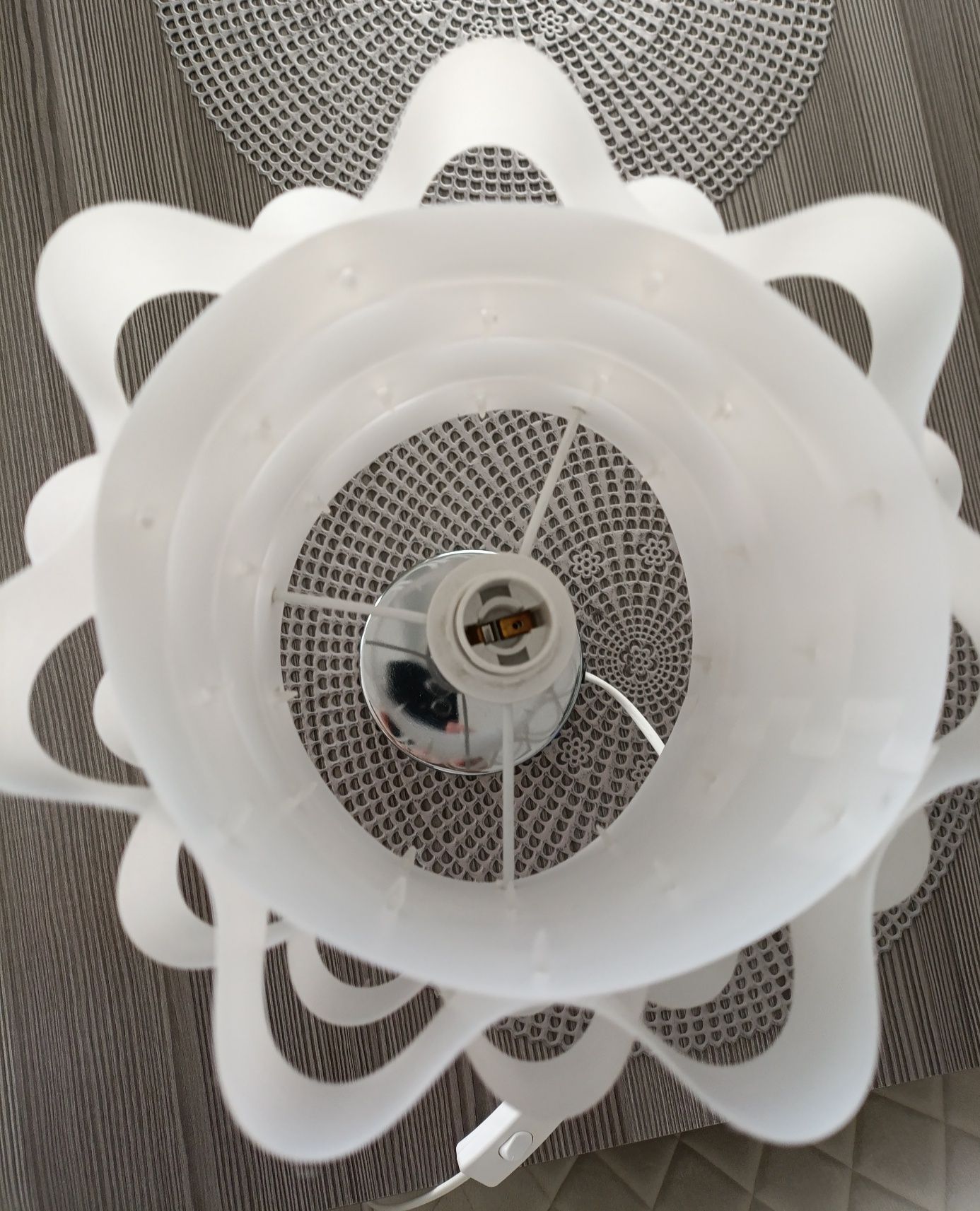 Lampka stołowa / stojąca / lampa / E14
