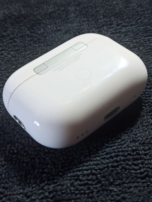 Оригинальный кейс Airpods pro 2