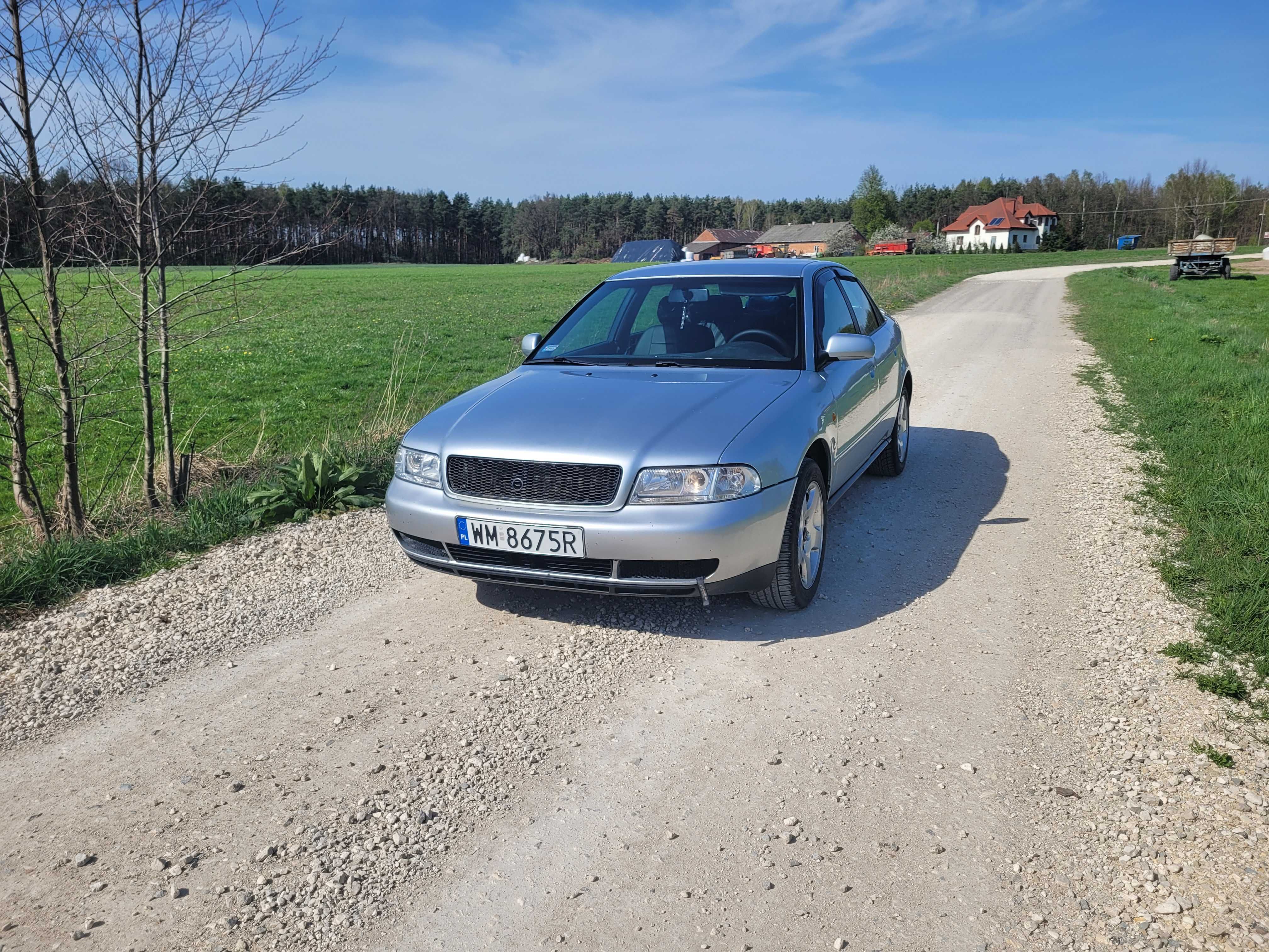 Audi a4 b5 1.8 125km benzyna/gaz