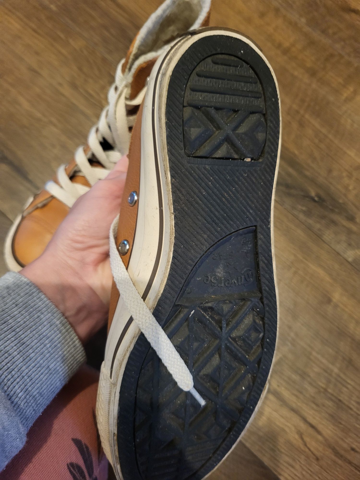 Trampki ocieplane Converse rude 37 skóra