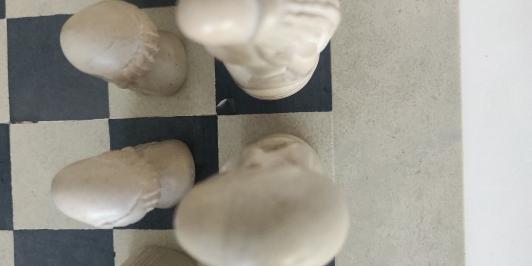 Tabuleiro de Xadrez em Mármore feito à mão