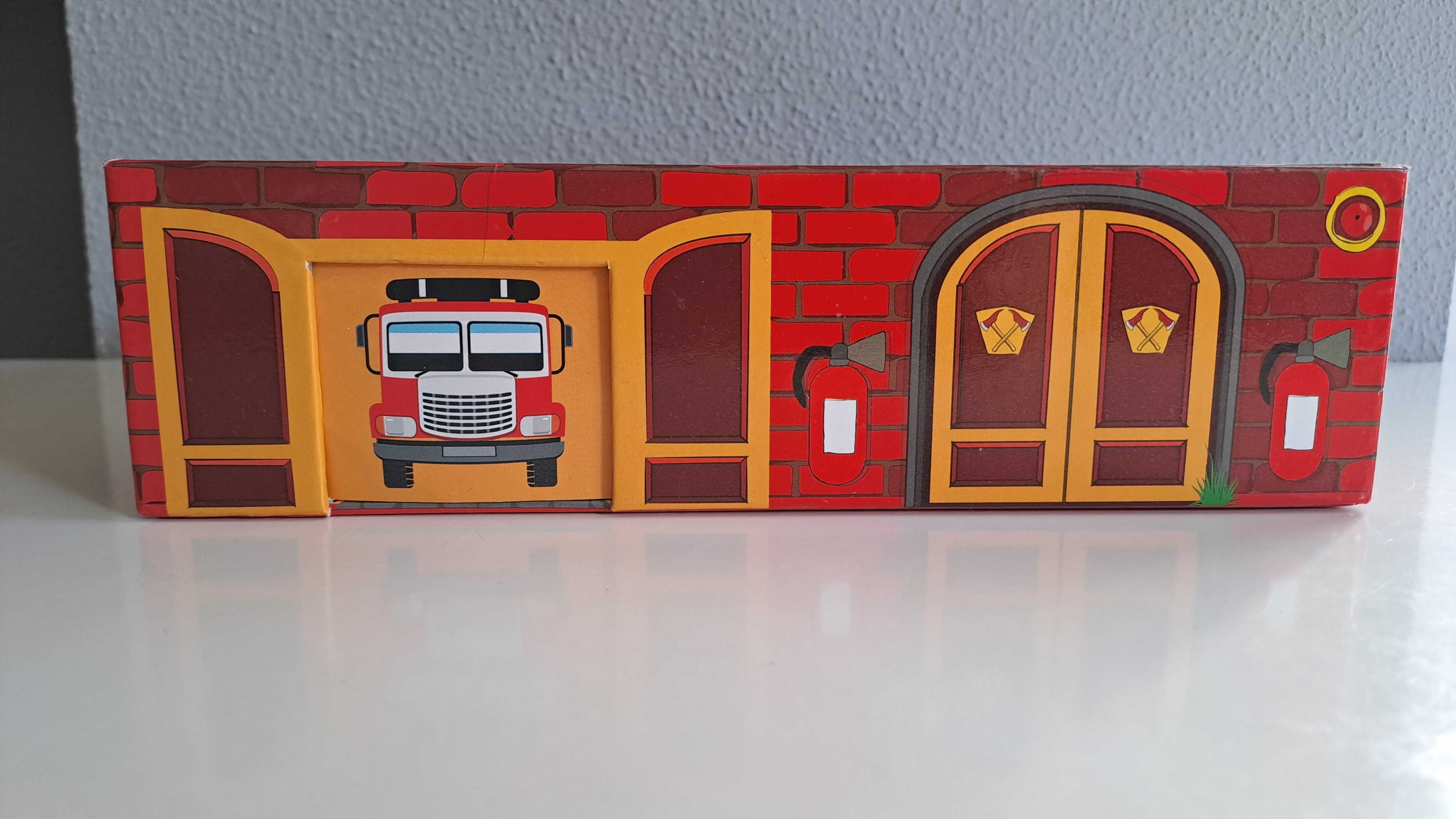 Caixa atividades- o meu quartel dos bombeiros -puzzle, livro, carrinho