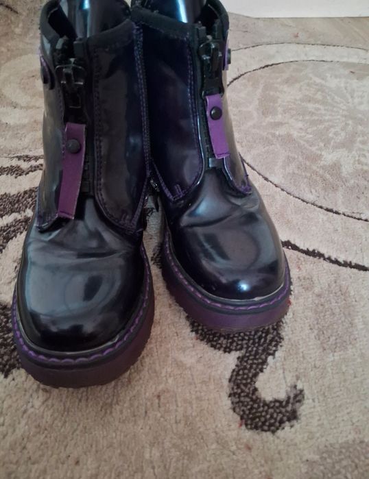 Продам сапожки для дівчинки