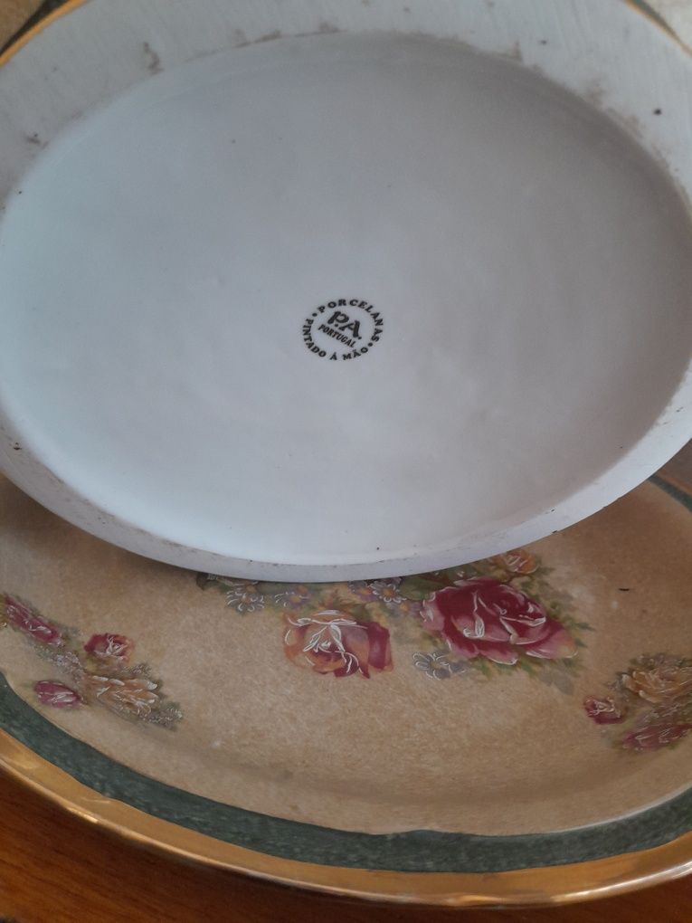 Peças porcelana pintada a mão