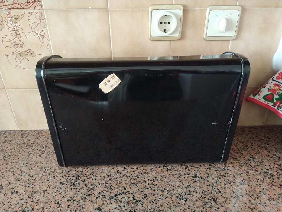 Caixa para guardar pão casa apartamento vivenda quarto cozinha carro.