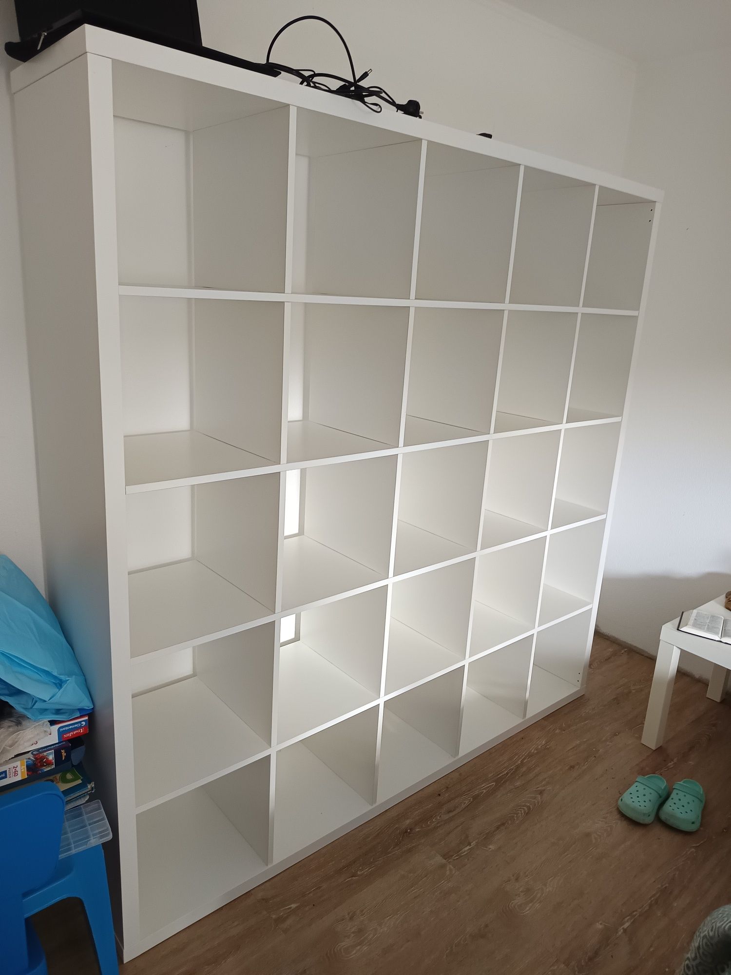 Estante Kalax IKEA como nova
