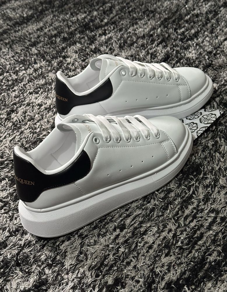 Alexander McQUEEN Sapatilhas