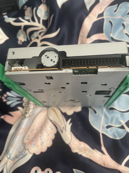 stację dyskietek (floppy drive) 3,5 cala