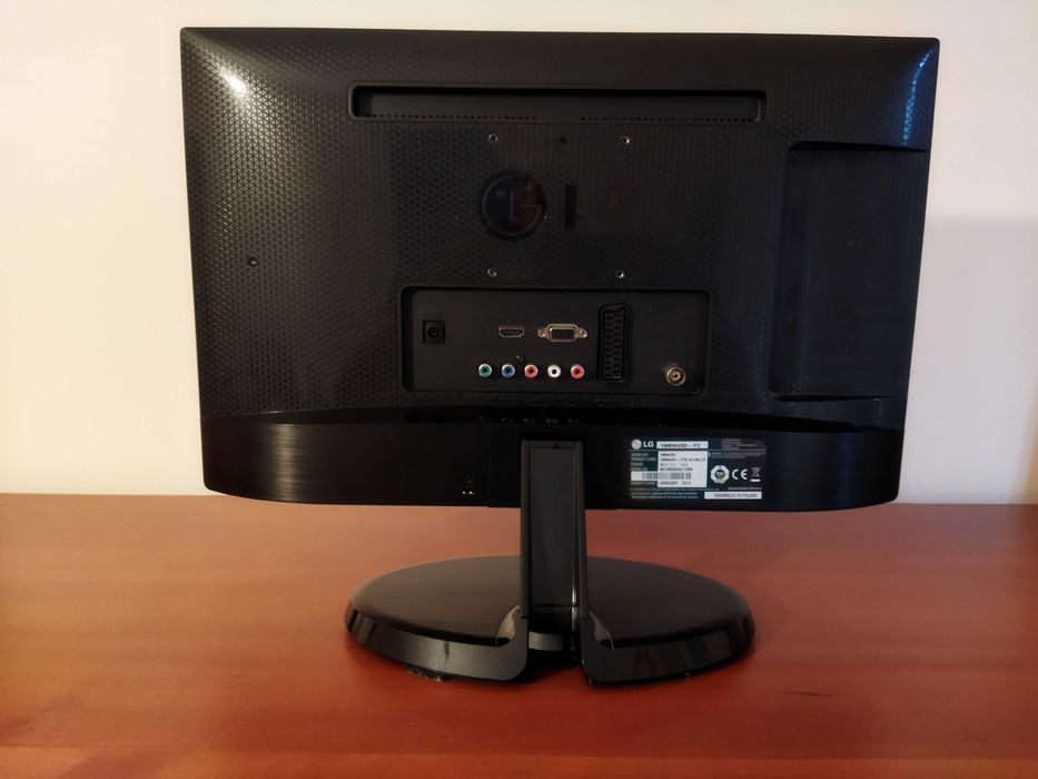 Televisor / Monitor LG de 19 polegadas