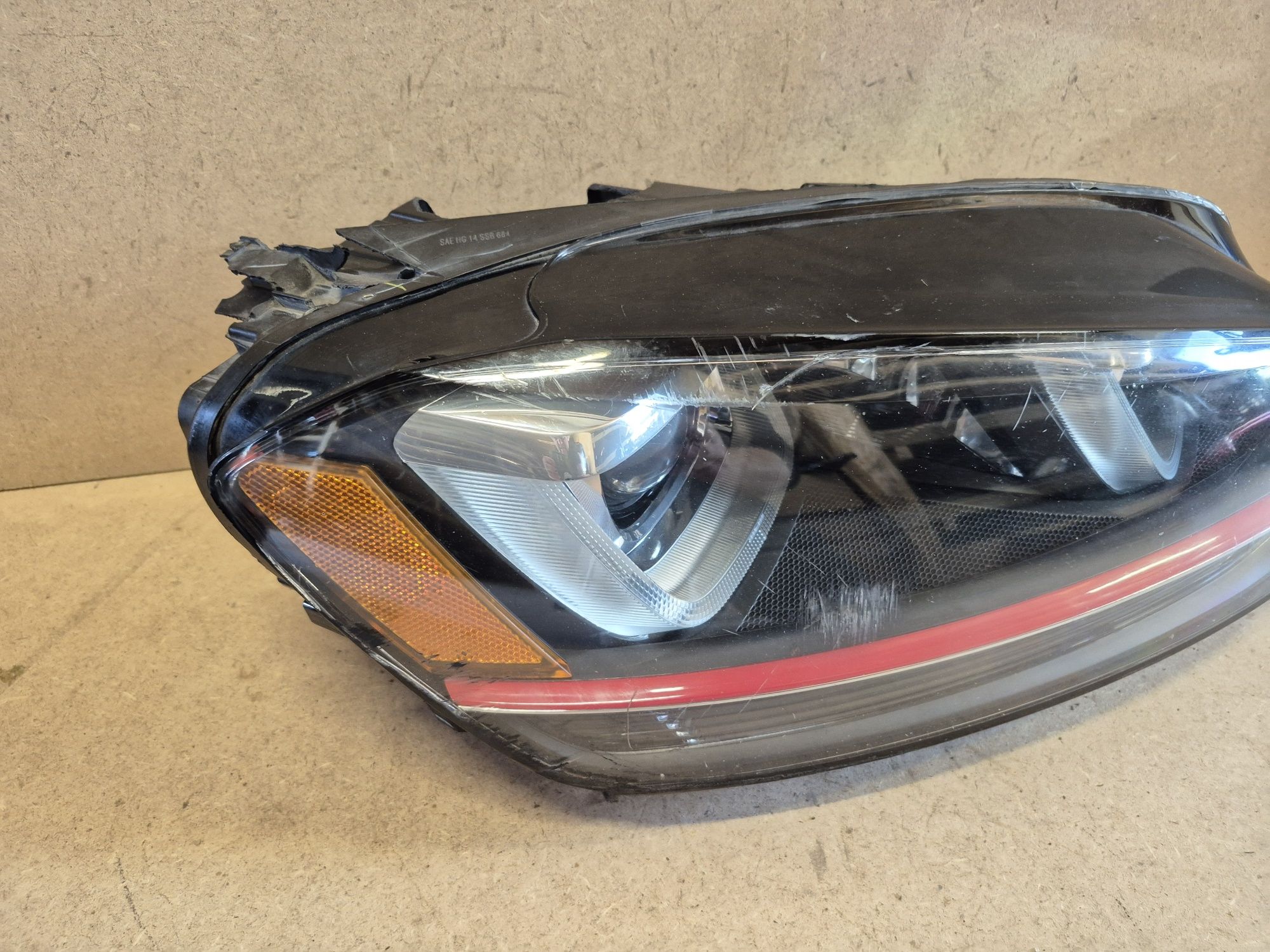Lampa reflektor bi xenon skrętny led vw Golf 7 GTI  usa Ameryk