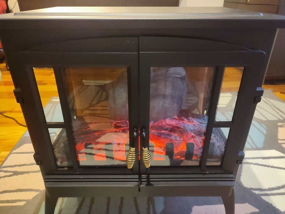 Dekoracyjny kominek grzewczy 1000/2000 W