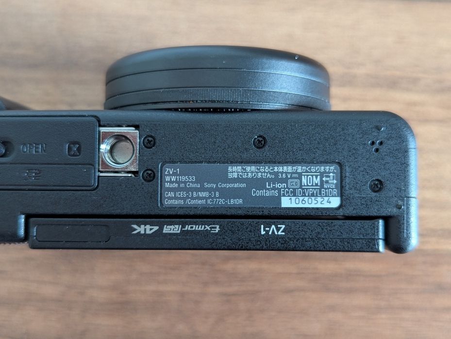 Aparat SONY ZV-1 Czarny, 20.1Mpix super stan