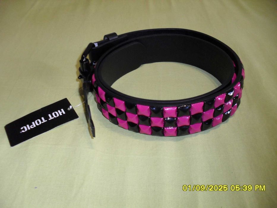 pasek z ćwiekami rórzowo czarny szachownica