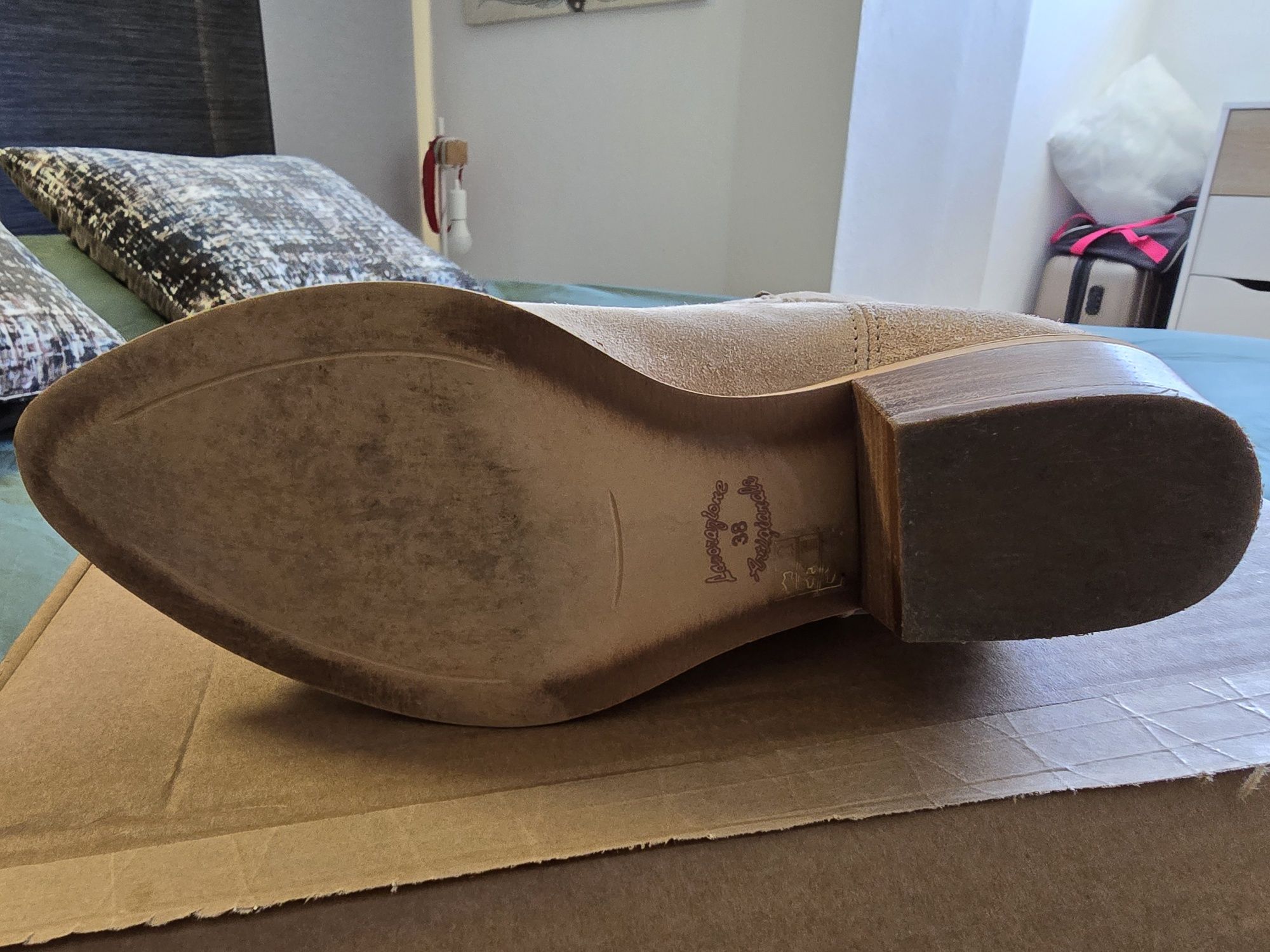 Botas Altas de Camurça Brownie