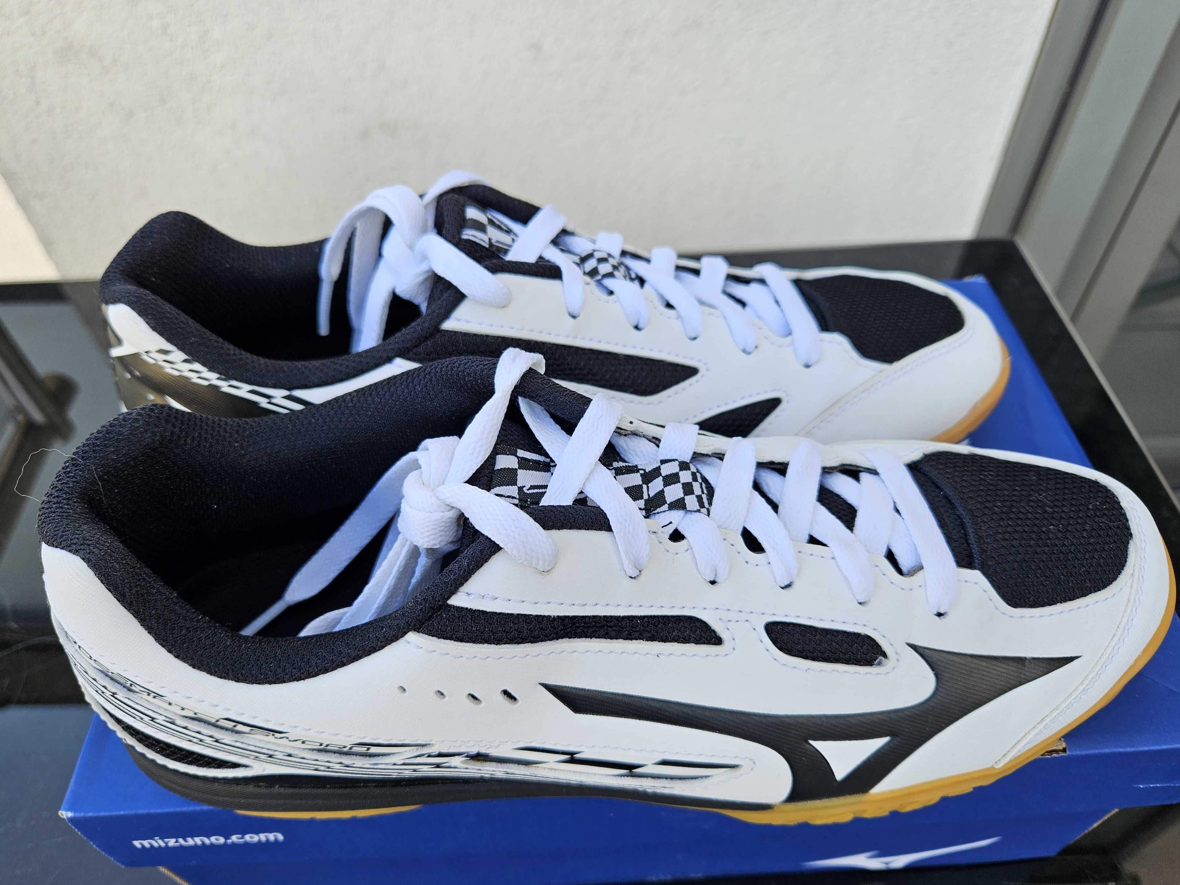 Nowe buty do tenisa stołowego MIZUNO CROSSMATCH SWORD, r.42,5 (27,5cm)