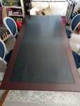 Mesa de madeira maciça laquada