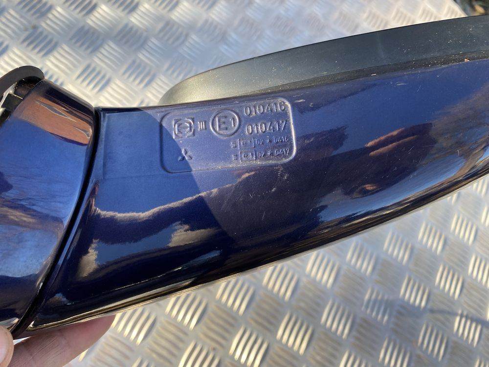 Mitsubishi Carisma przed lift lusterko prawe prawy przod