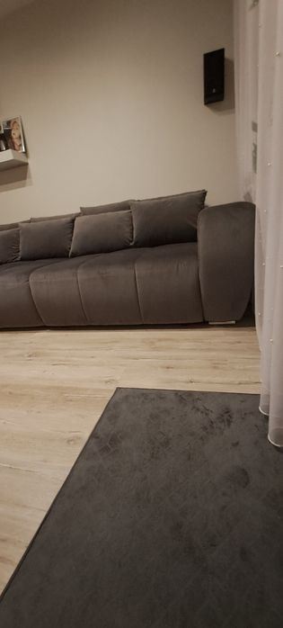 Sofa rozkladana.