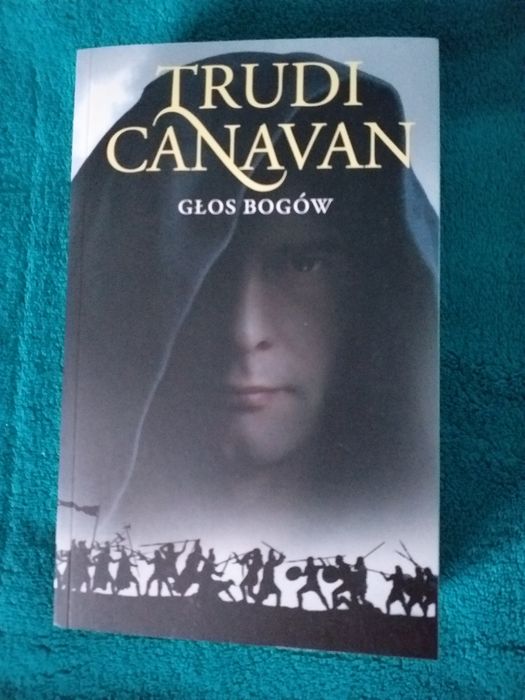Trudu Canavan - Głos bogów