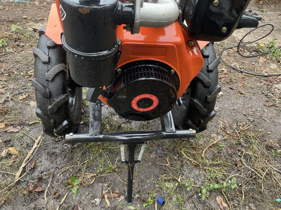 Продаю мотоблок дизельний на 9 лс