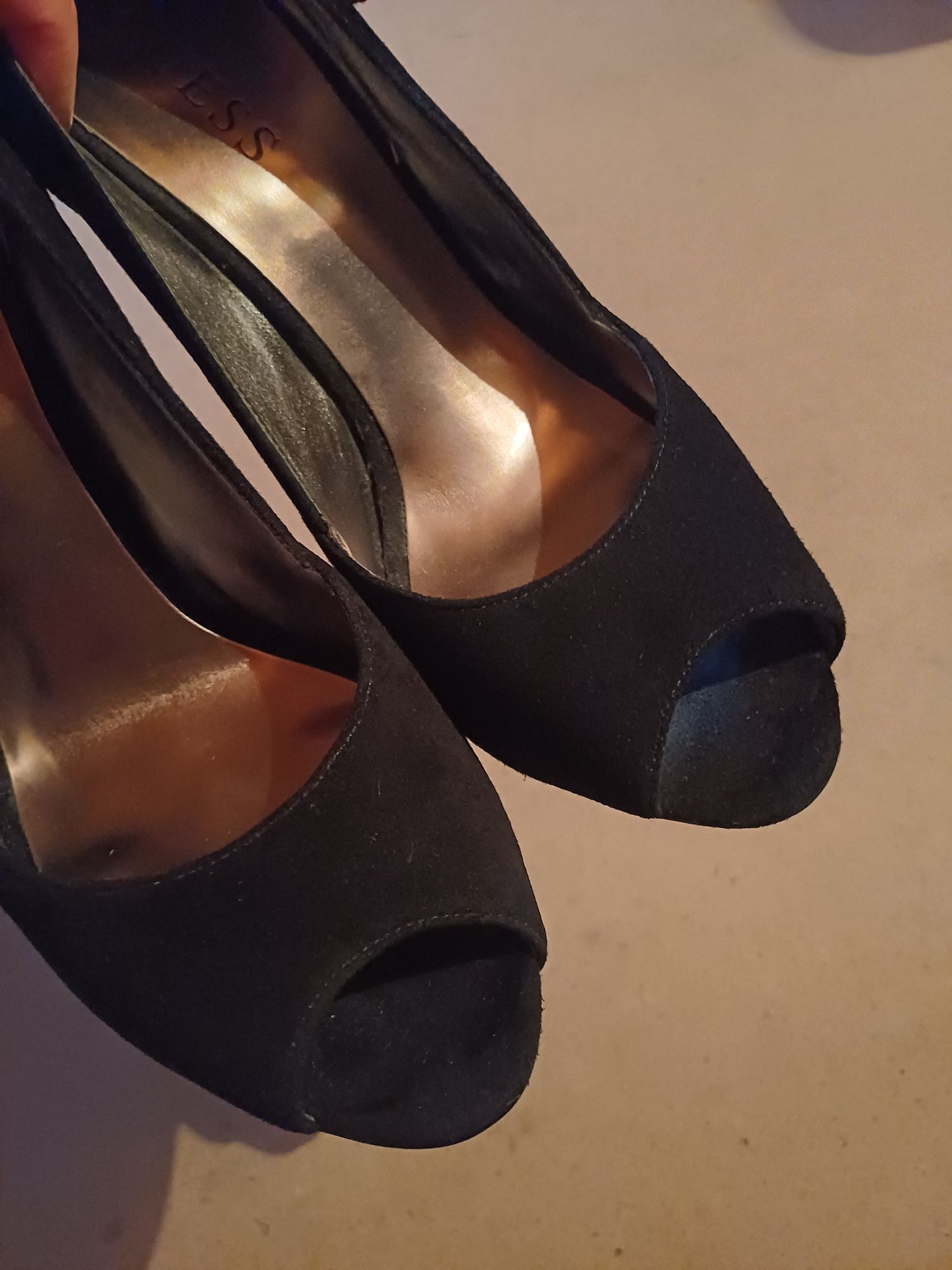 Туфлі Guess оригінал