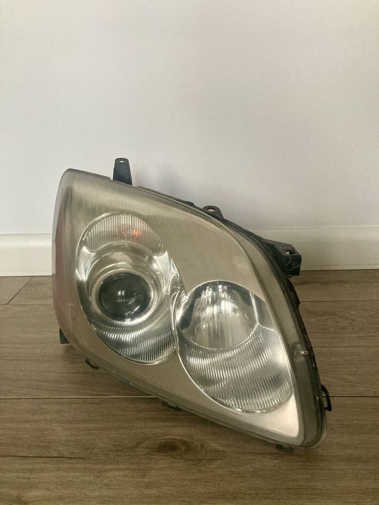 Oryginalne lampy ksenon Avensis T25