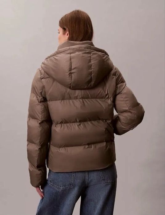 Нова куртка calvin klein xs