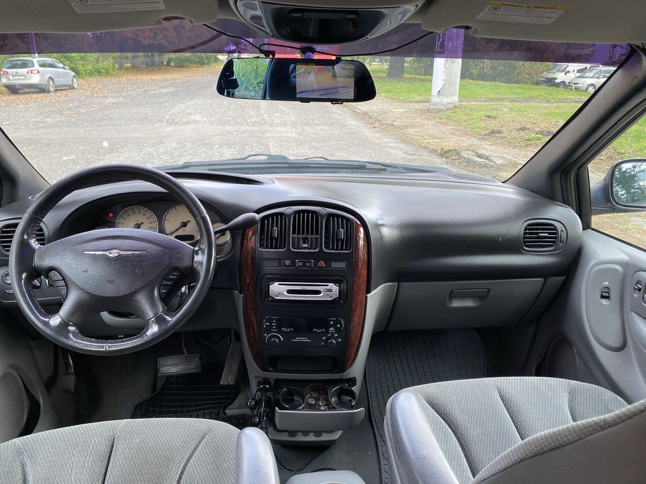 Chrysler Voyager 2.8crd Automat 2006 7osób