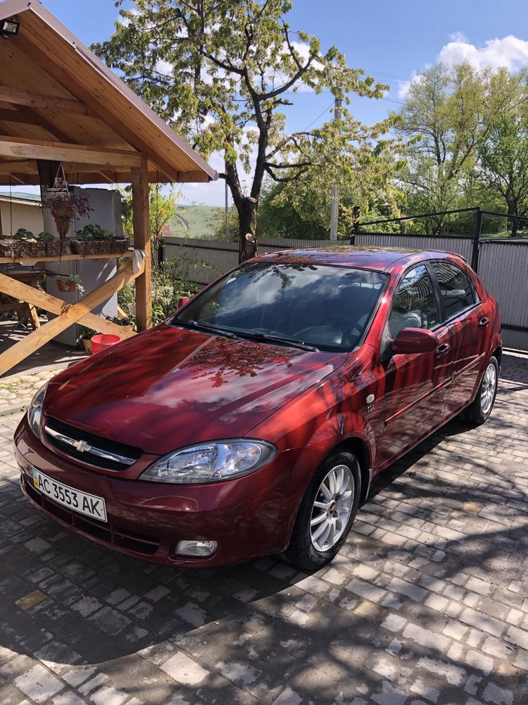 Chevrolet Lacetti в хорошому стані