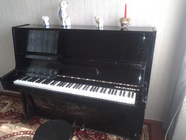 Піаніно ,,Україна''