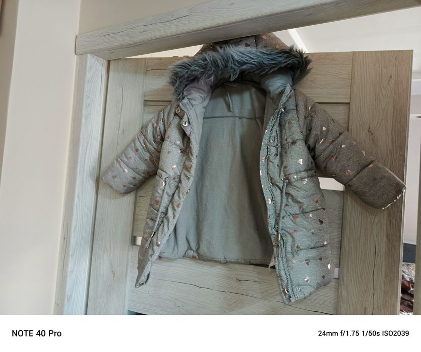 Dłuższa kurtka zimowa, rozmiar 98