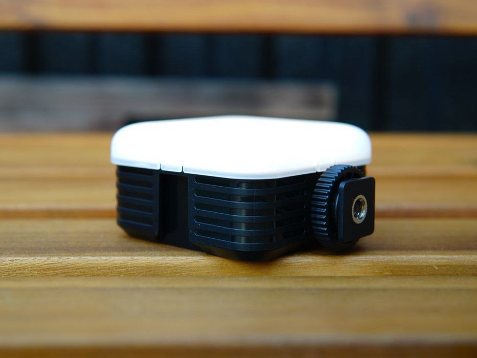 Цветной RGB-видеосвет для камер на магните Neewer Mini Portable LED Li