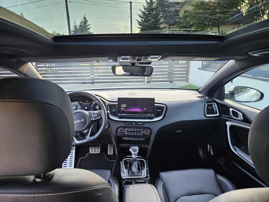 Kia cee'd GT Lain Heczbek Biała perła