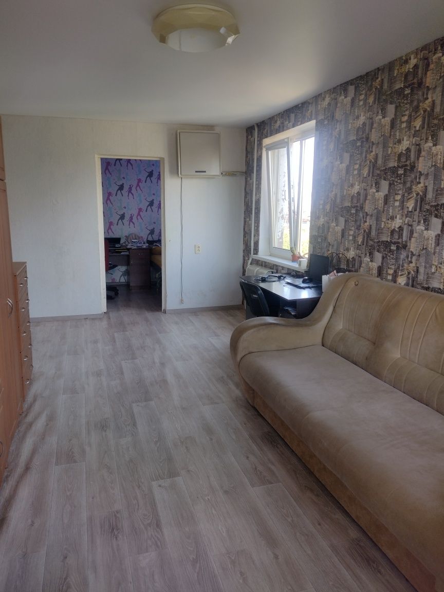 Продам 3х ком.кв 6 етаж- 9 поверхівки на Автотехнікумі