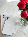 iPhone 11 biały + ładowarka + słuchawki + akcesoria