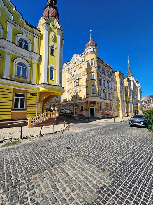 БЕЗ% Продаж місця в підземному паркінгу у ЖК Подол Град