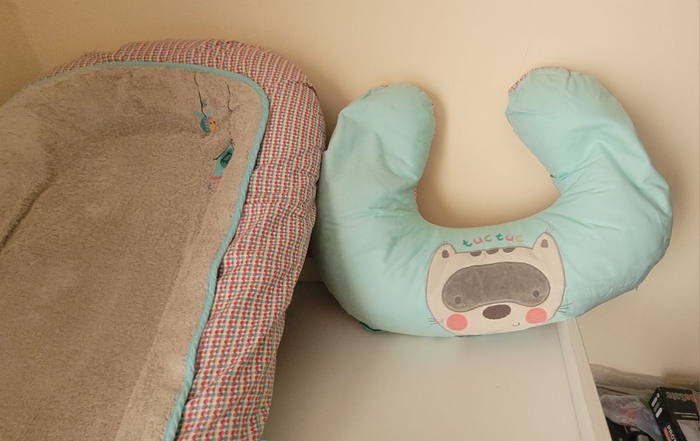 Conjunto TUC TUC Muda fraldas e almofada de amamentação