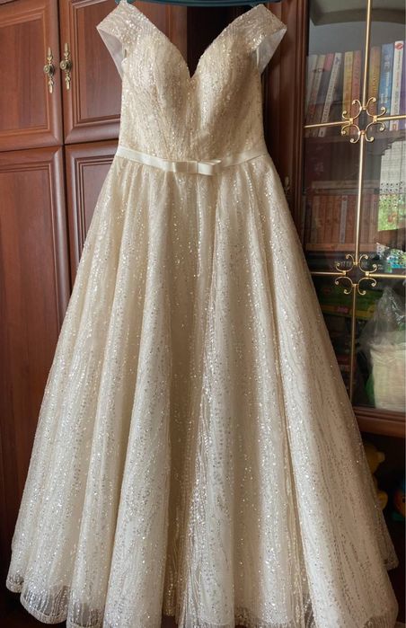 Випускна сукня