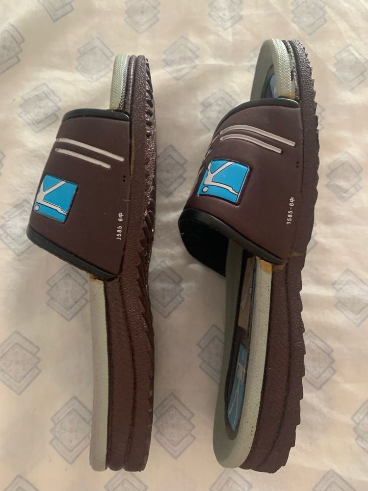 Chinelos Desportivos (TM 39/40)
