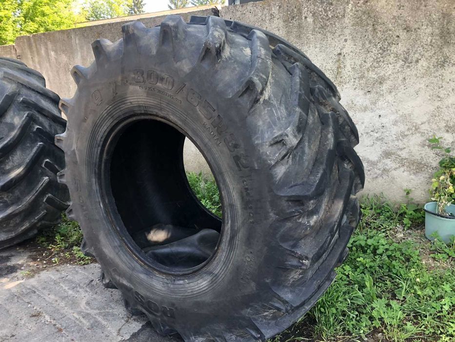 Продам передню шину до комбайна GOOD YEAR 800/65R32