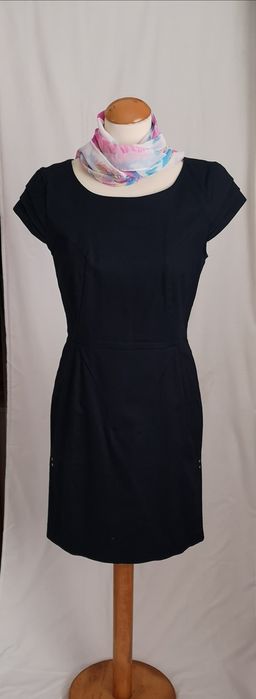 Vestido e saia de corpo inteiro