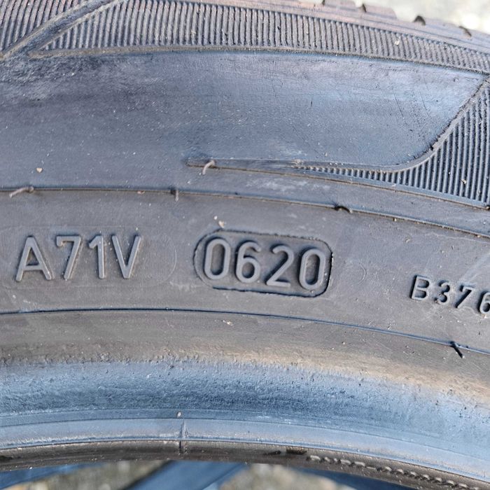 Шини 215/60 R17с Dunlop (Данлоп) 120$/4шт. зимова резина