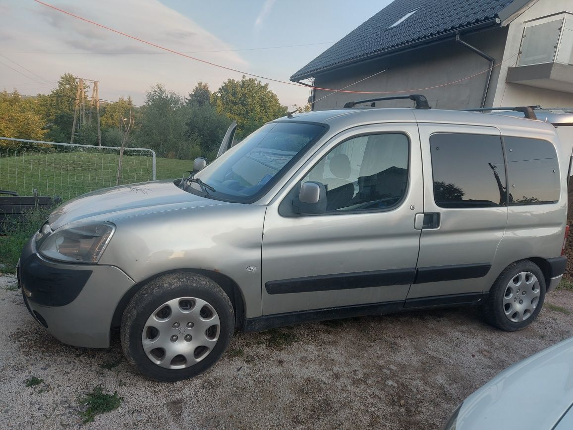 Samochód Peugeot Partner